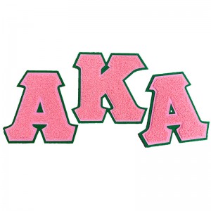 Customized chenille patch with soft and attractive touch
